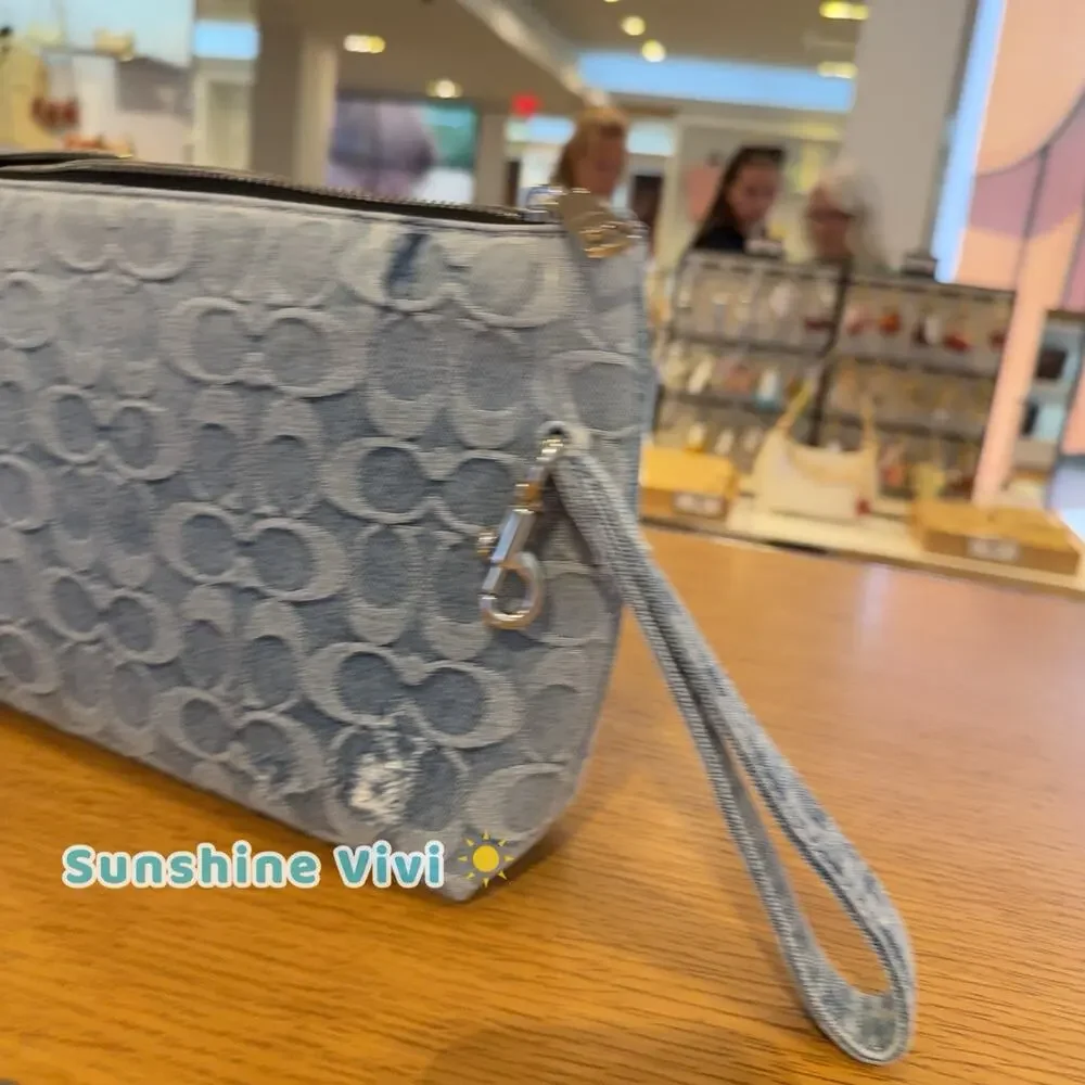 NWT Coach Pouch In Loved Signature Denim With Charms CEU09 Silver/Light Indigo